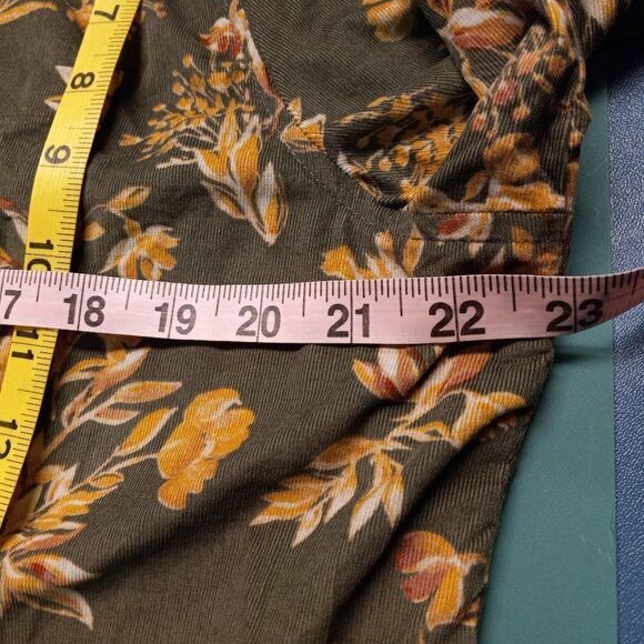 CJ Banks Women's 1X Corduroy Green Floral Button Down Long Sleeve Shirt - Picture 5 of 9